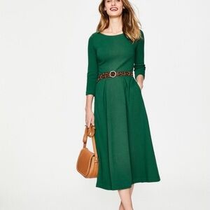 Boden Midi Dress in green Size 4